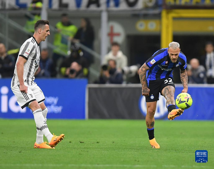 半场战报：摩纳哥0-0加拉塔萨雷，京多安错失良机（半场战况：摩纳哥0-0加拉塔萨雷，京多安浪费绝佳机会）