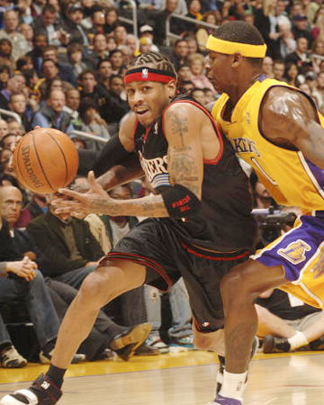 佩德里：还有2场欧冠联赛要尽可能多拿分；我们都很爱阿劳霍（佩德里：欧冠仅剩两战要尽可能多抢分，我们都非常喜欢阿劳霍）