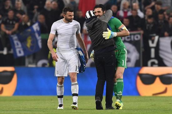 CIES列2021年来转会盈利榜：法鹰2.86亿欧居首，布莱顿第二（CIES公布2021年至今转会盈利排名：法鹰以2.86亿欧领跑，布莱顿第2）