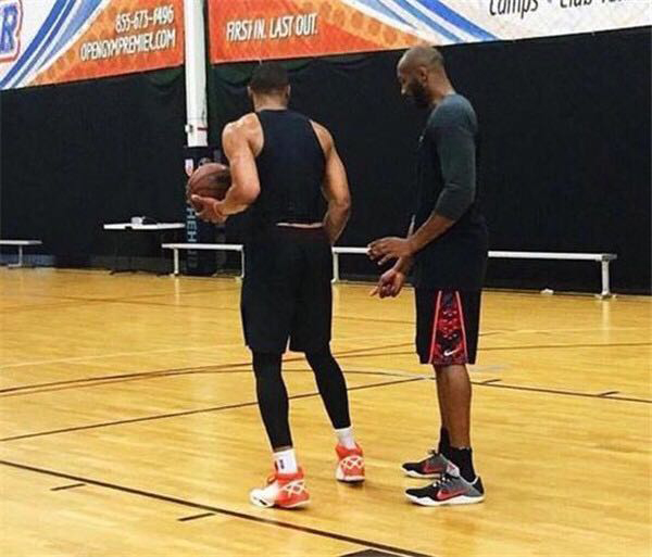 约基奇56分神奇三双创79年最狂纪录，一举改写5大历史级数据（约基奇轰下56分神迹级三双，刷新79年来最强纪录，一战改写5项历史数据）